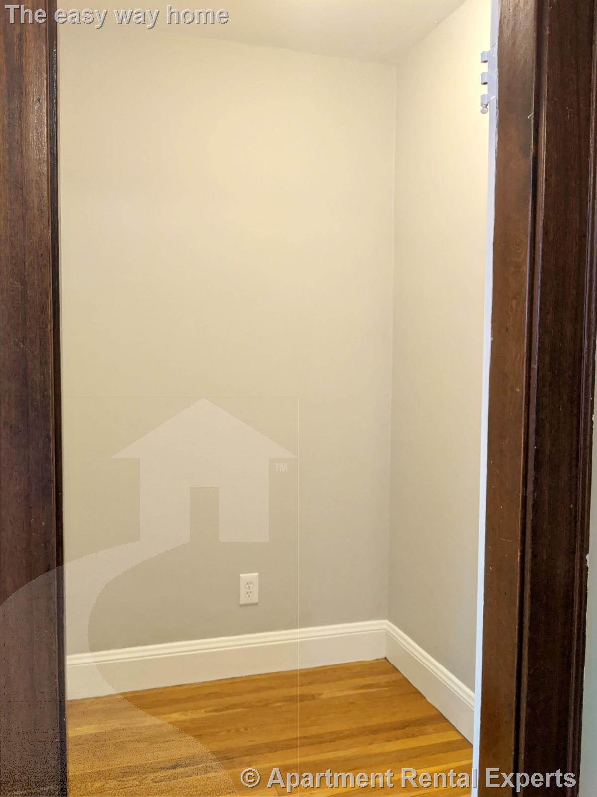 119 College Ave, Davis Square