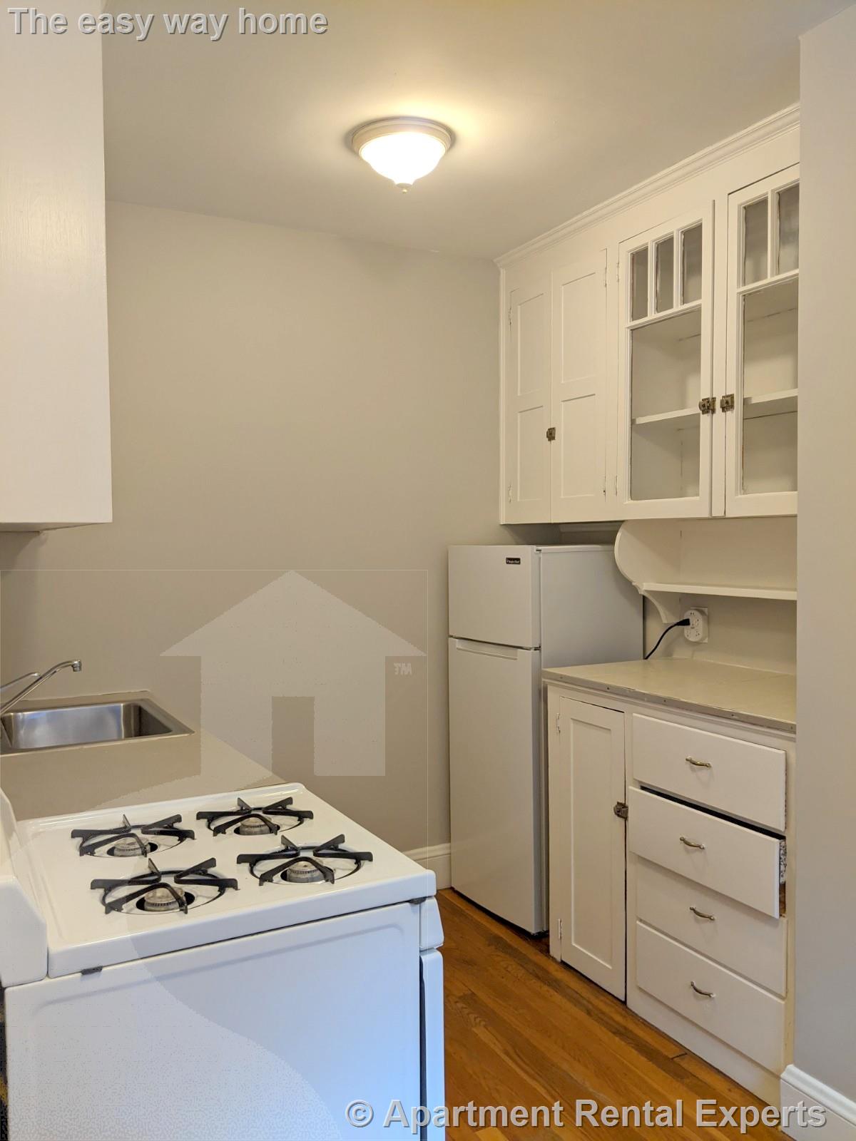 119 College Ave, Davis Square