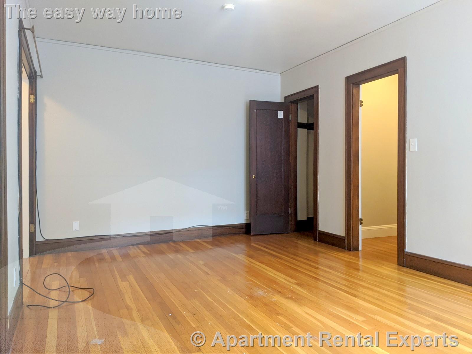 119 College Ave, Davis Square