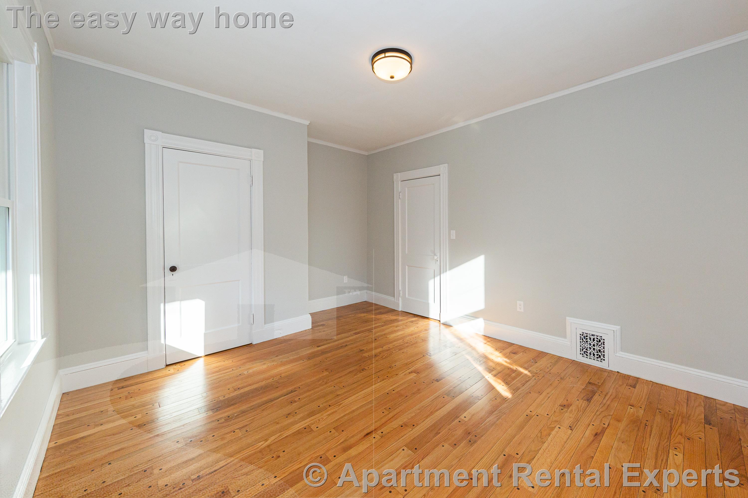 64 Montgomery St, North Cambridge