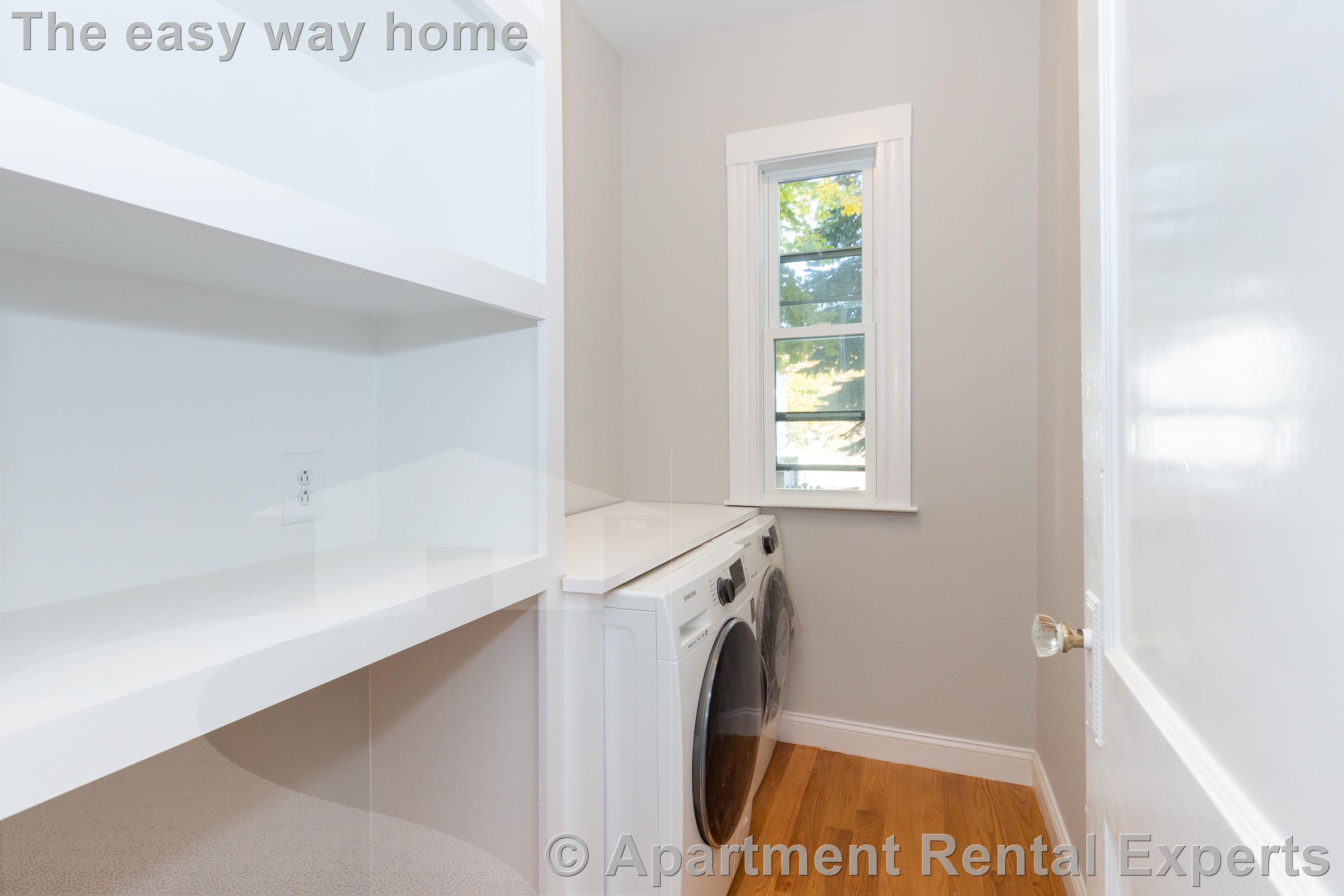 64 Montgomery St, North Cambridge