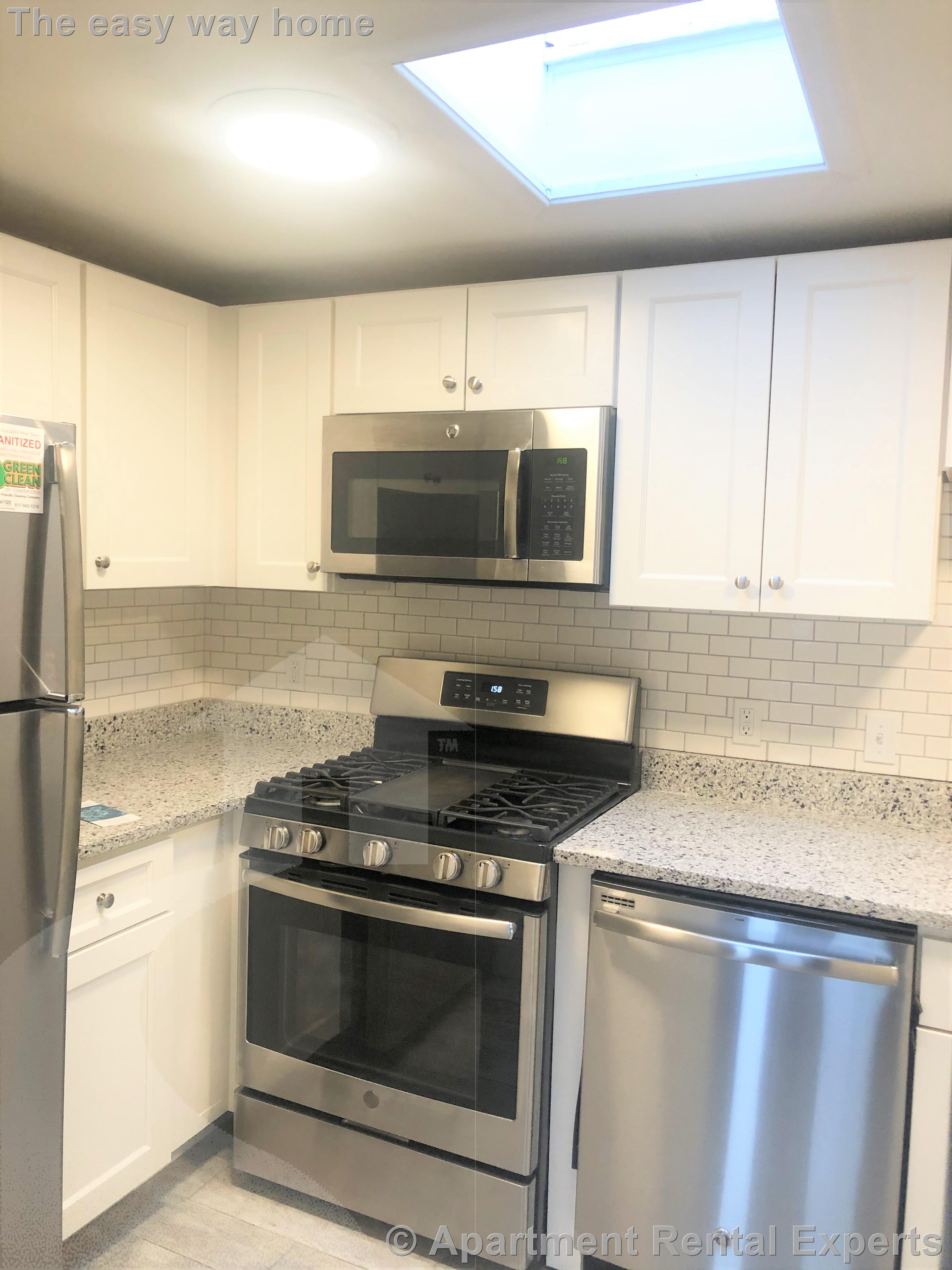 14 Yarmouth St, Back Bay