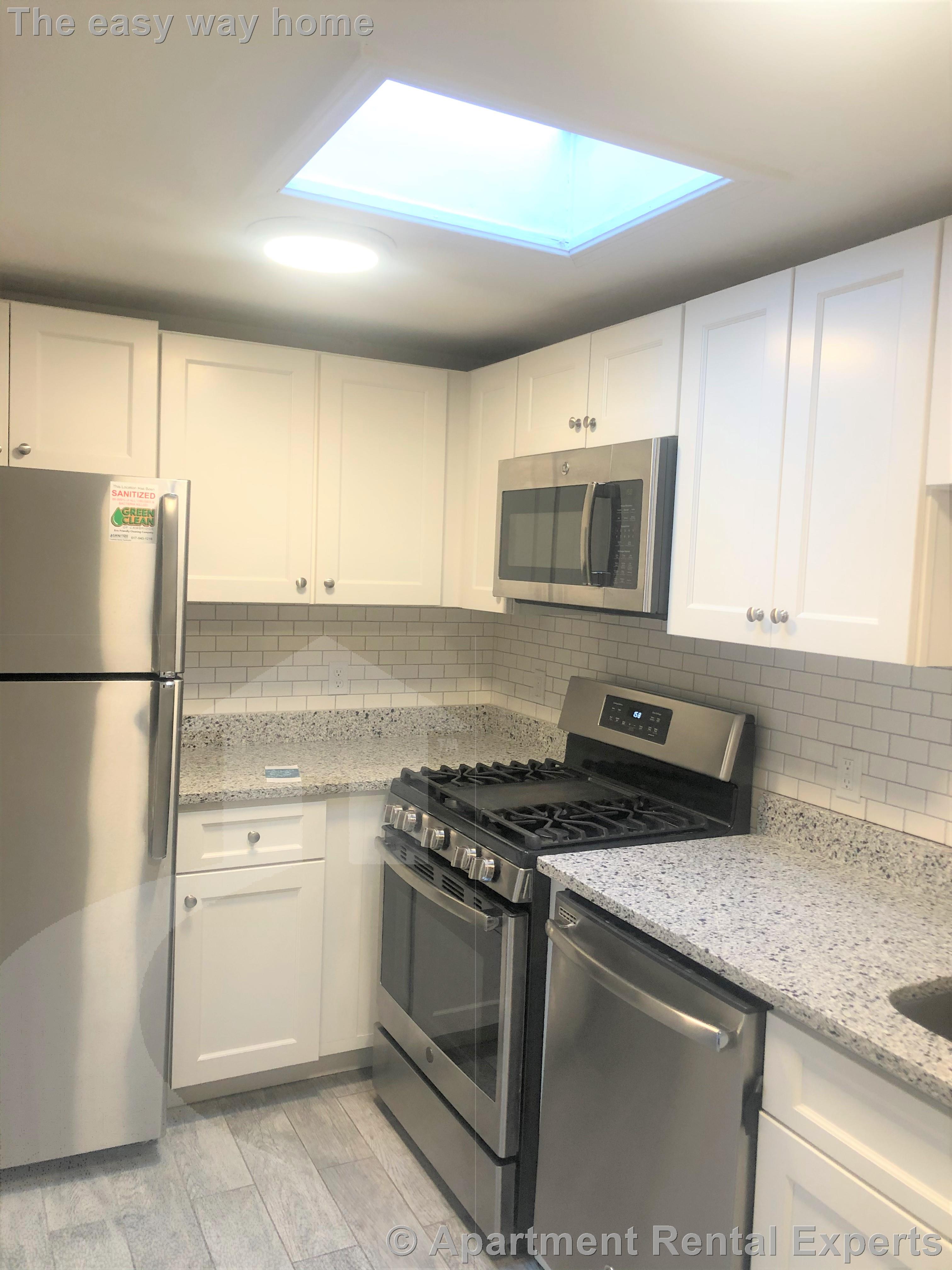 14 Yarmouth St, Back Bay