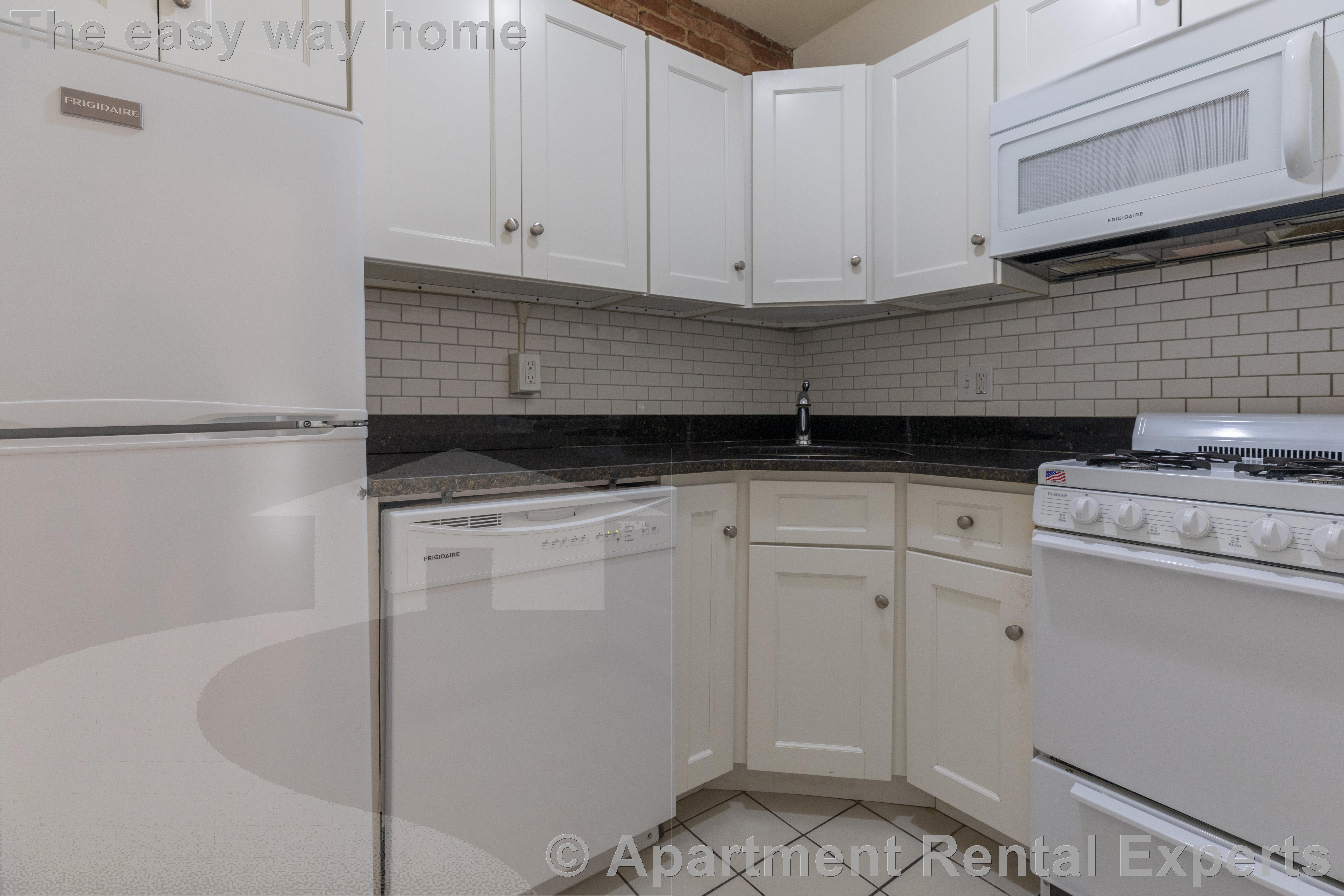 16 Yarmouth St, Back Bay