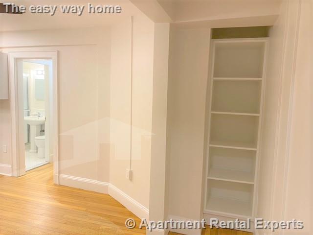 353 Harvard St, Harvard Square