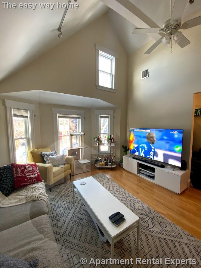 20 Cameron Ave, Davis Square