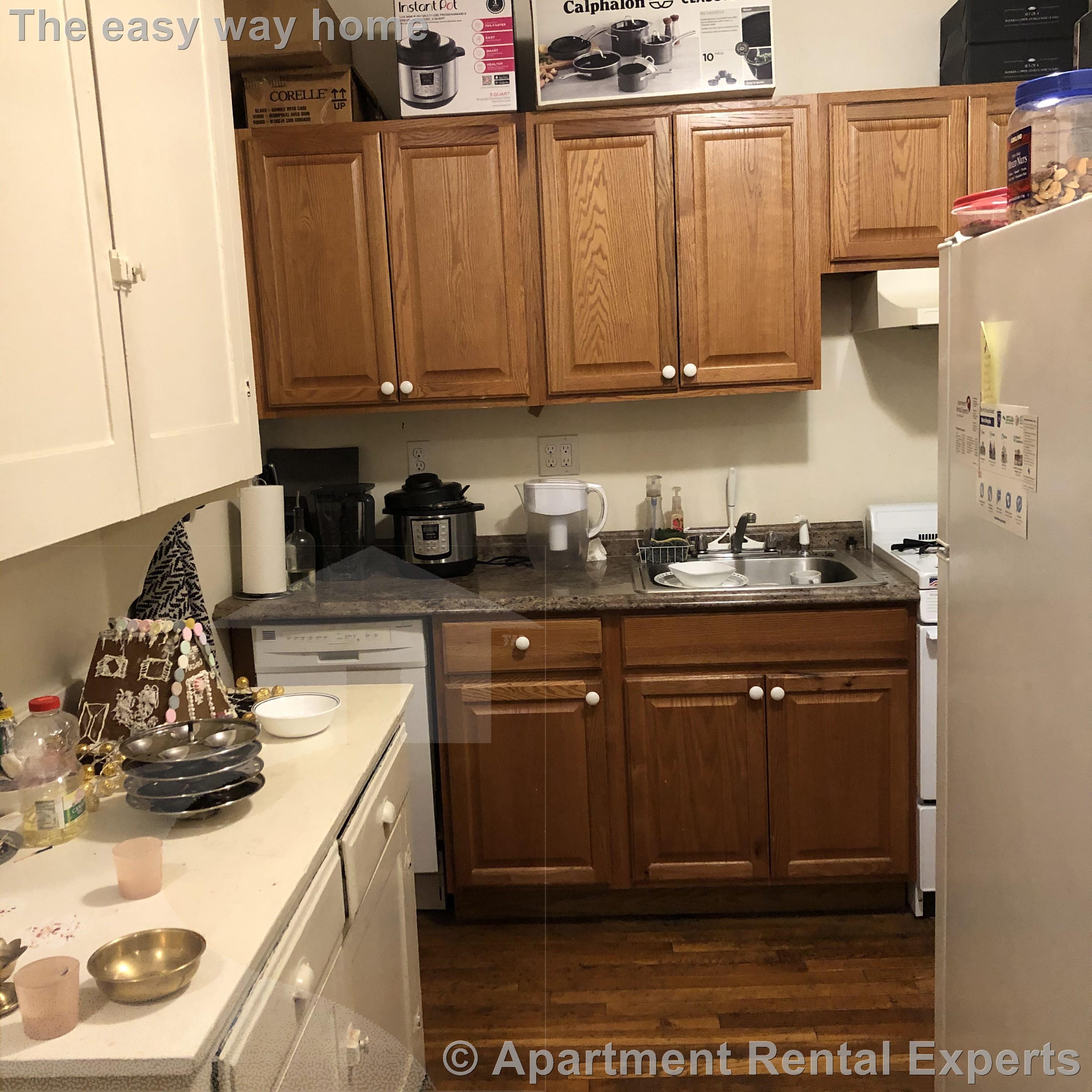 36 College Ave, Davis Square