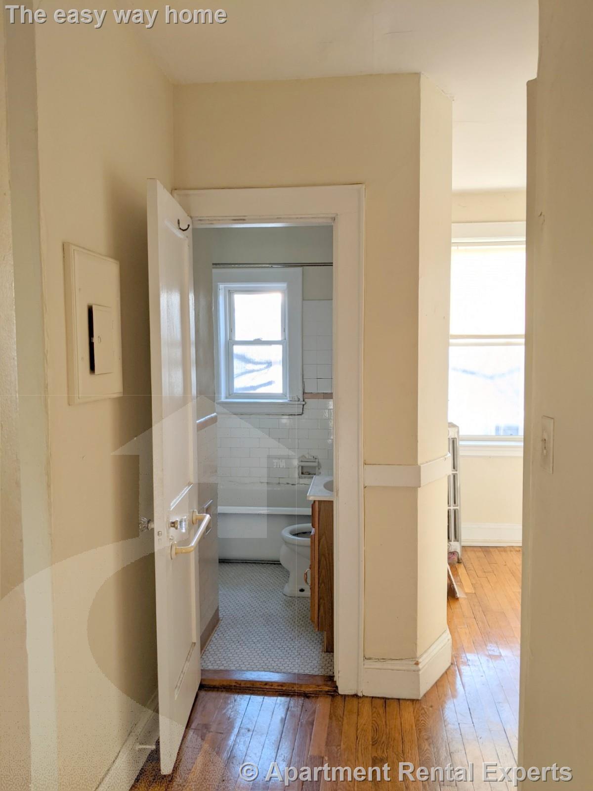 4 Cogswell Ave, Porter Square