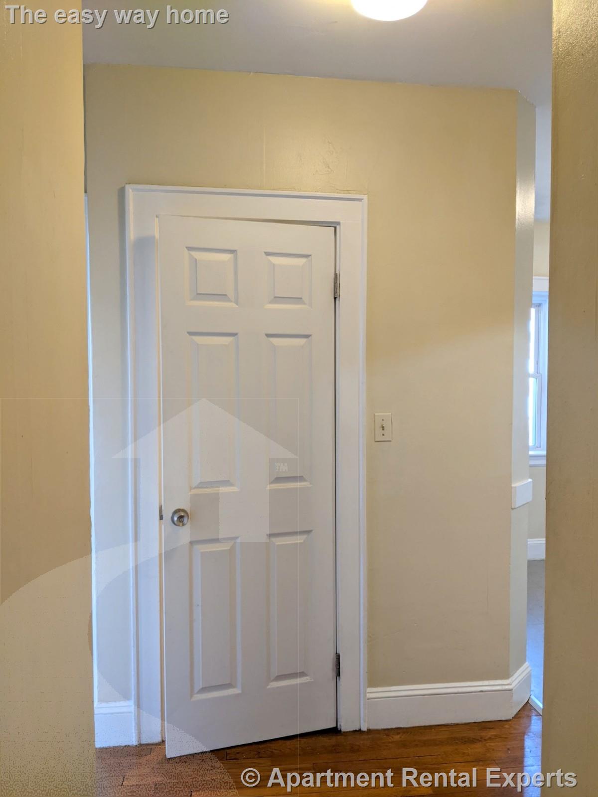 4 Cogswell Ave, Porter Square