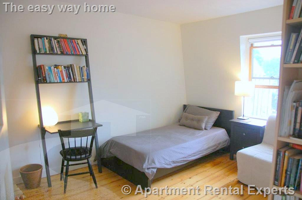 58 Fairmont St, Cambridgeport