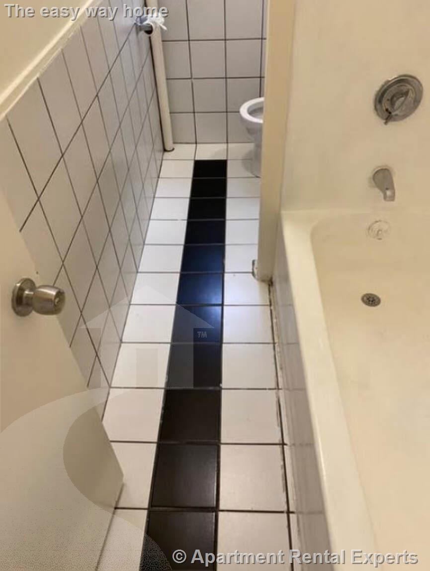 15 Aberdeen St, Fenway