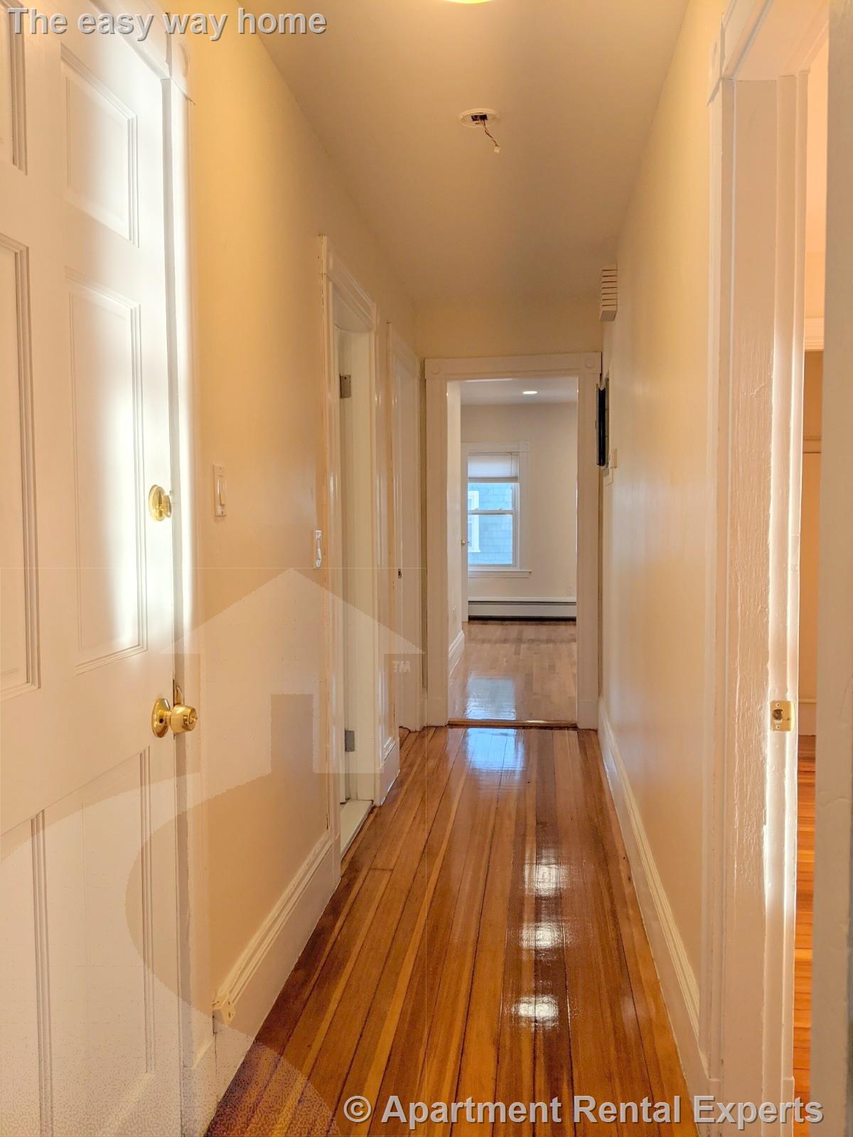 171 College Ave, Davis Square