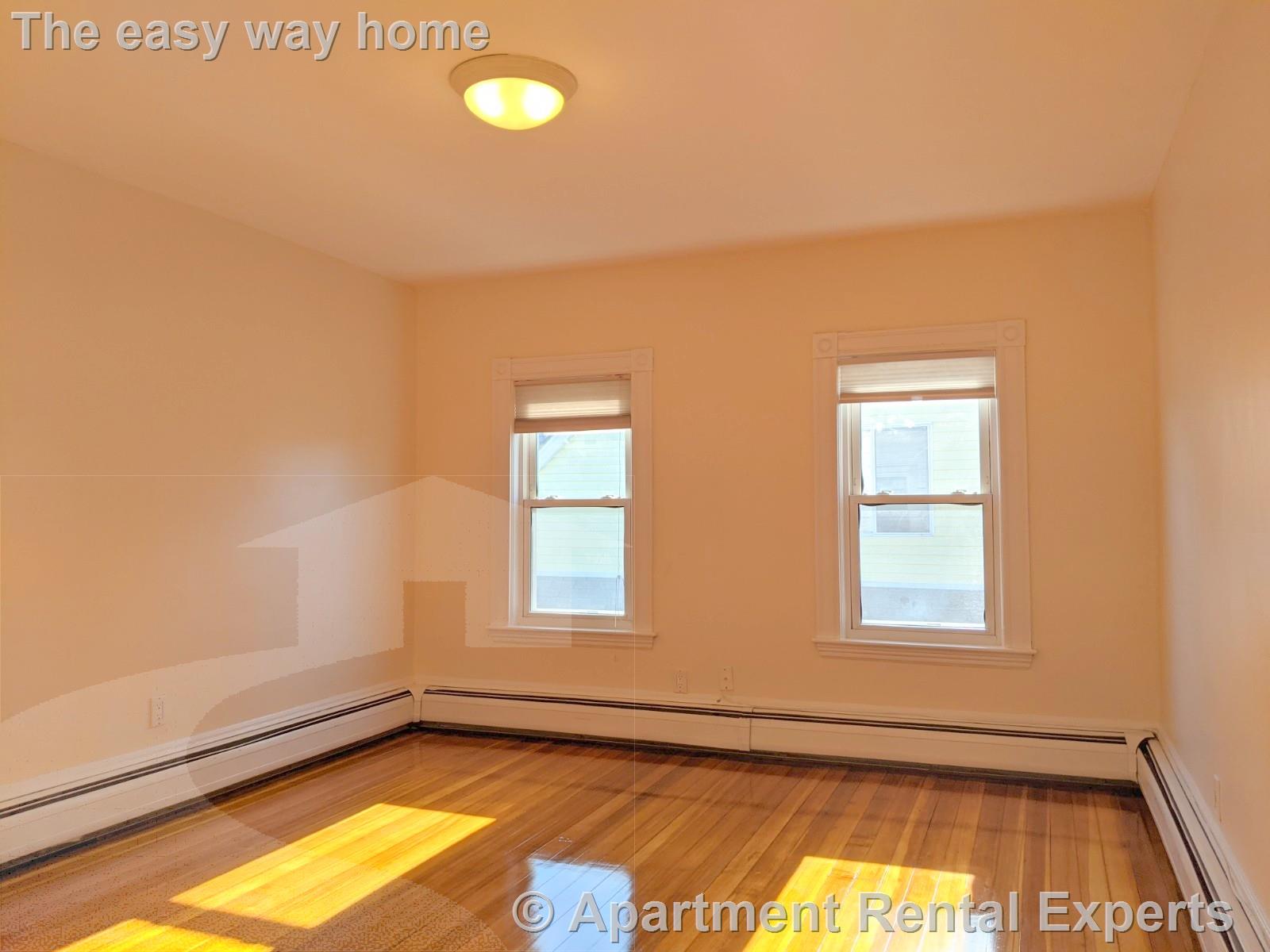 171 College Ave, Davis Square