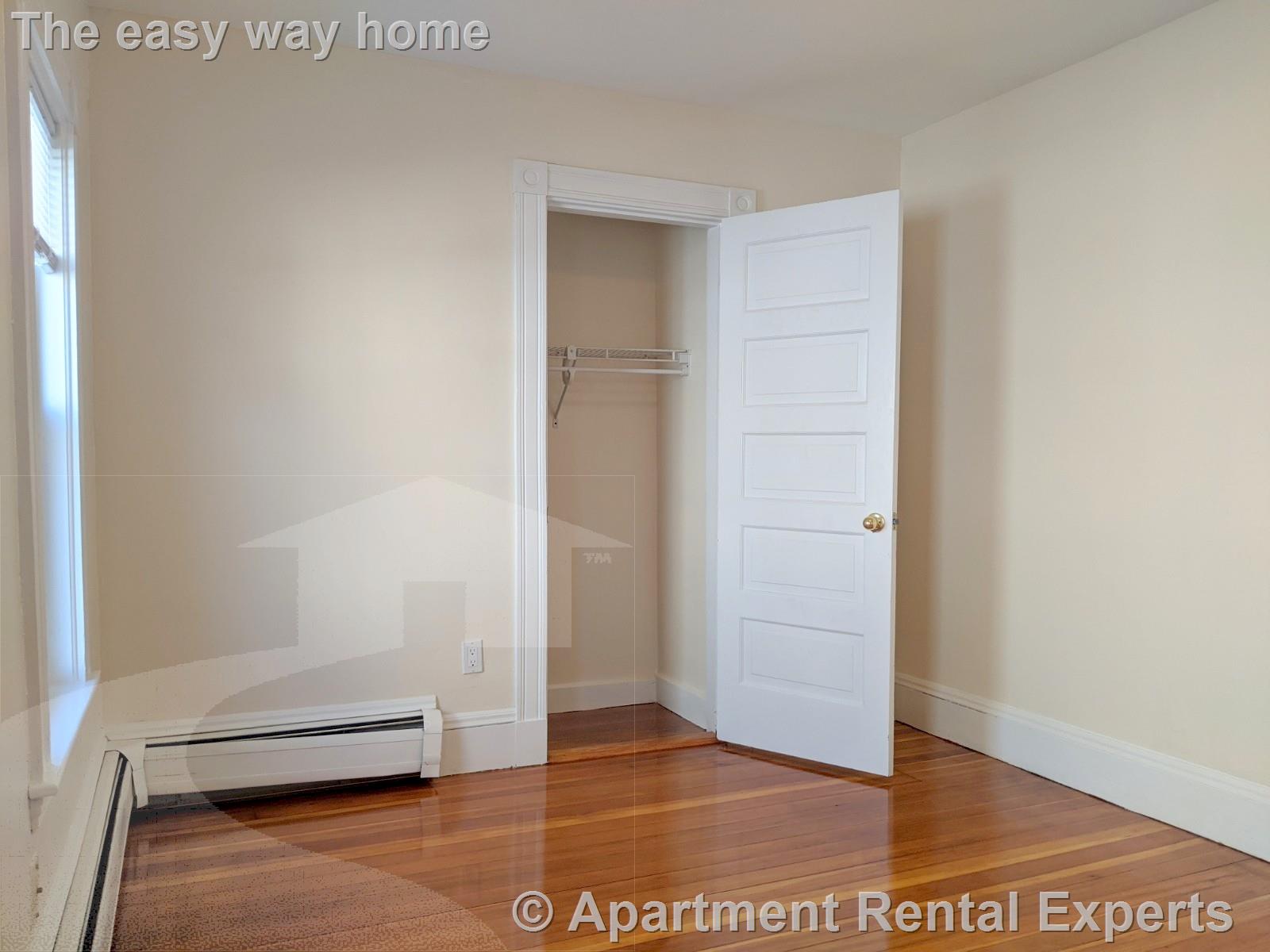 171 College Ave, Davis Square