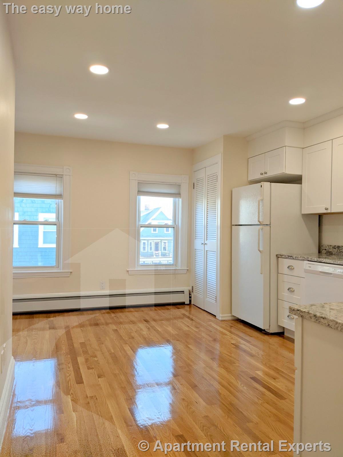 171 College Ave, Davis Square