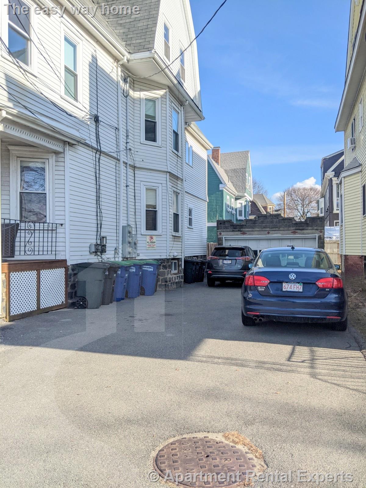 171 College Ave, Davis Square