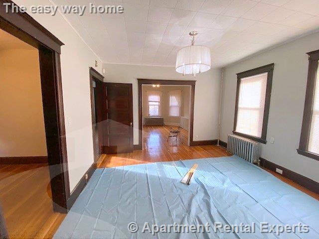 2 Drummond Pl, North Cambridge