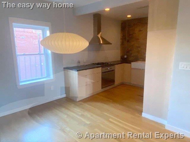 58 Fairmont St, Cambridgeport