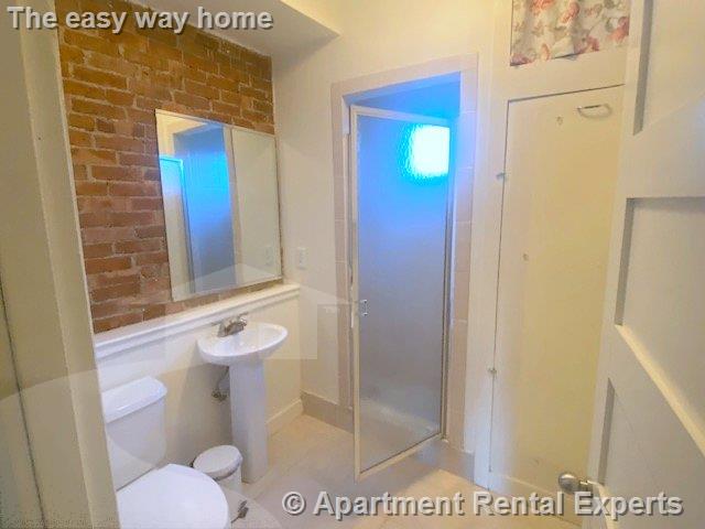 58 Fairmont St, Cambridgeport