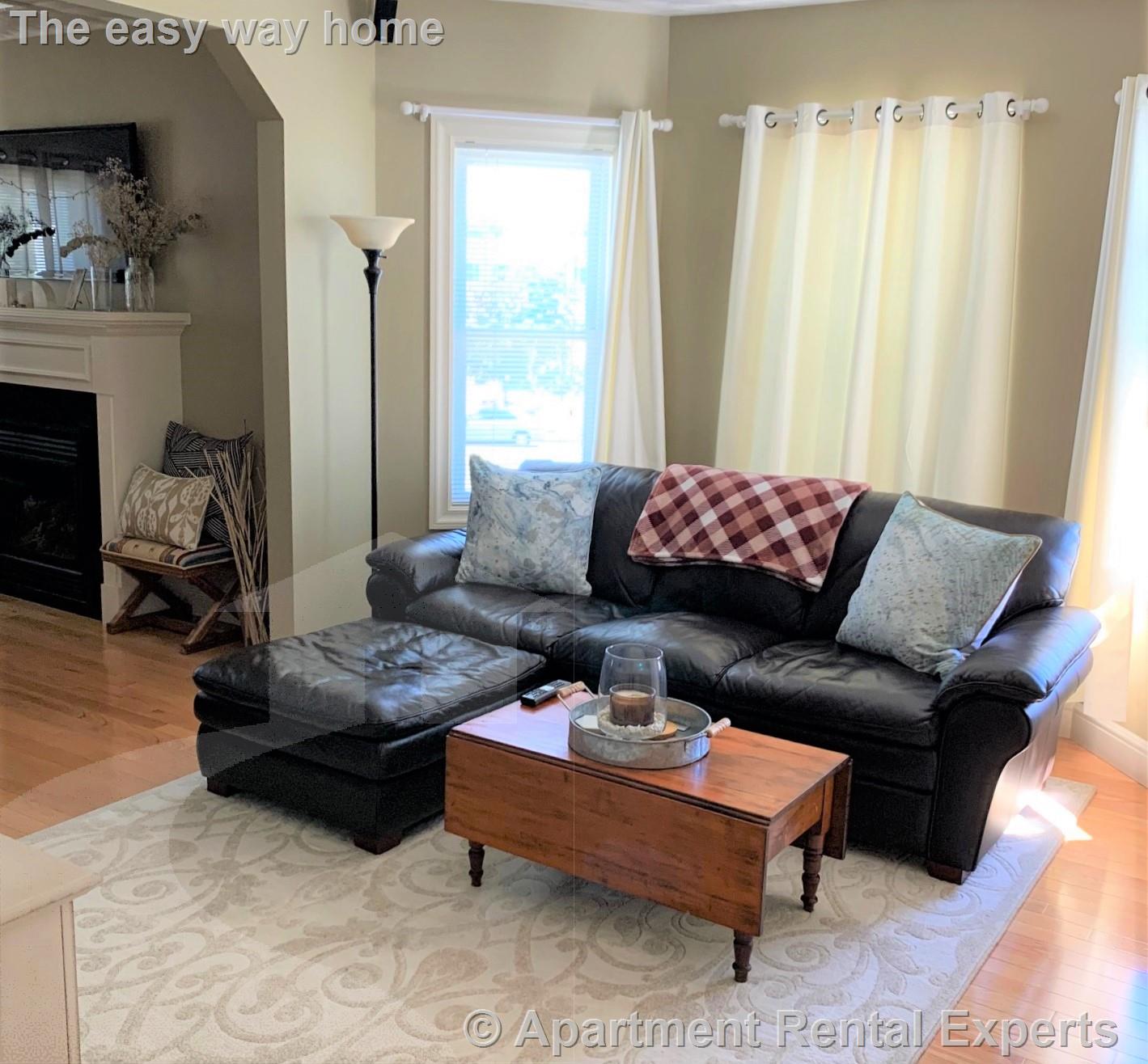 1060 Fellsway, Wellington