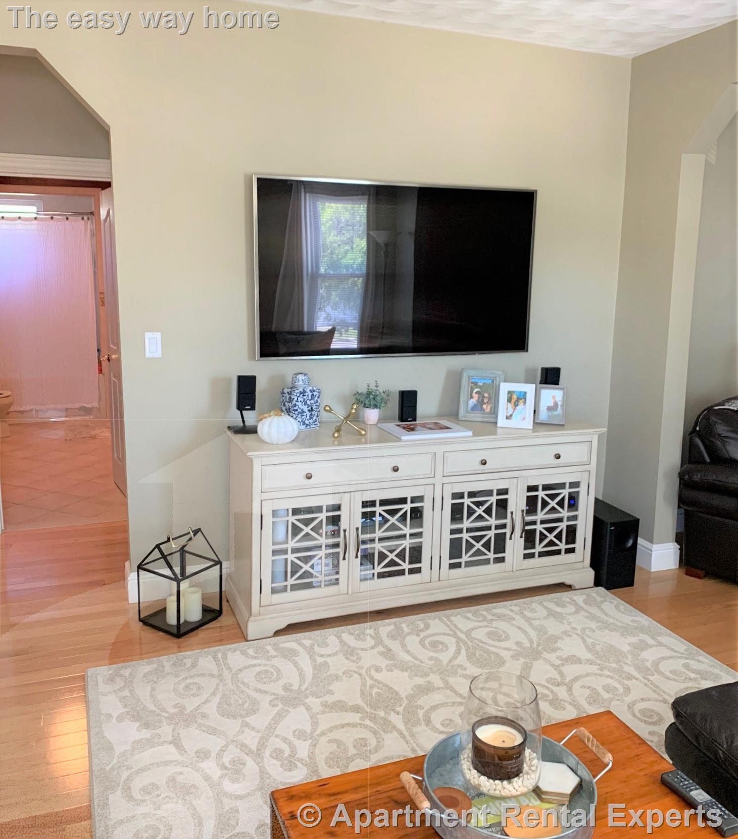 1060 Fellsway, Wellington