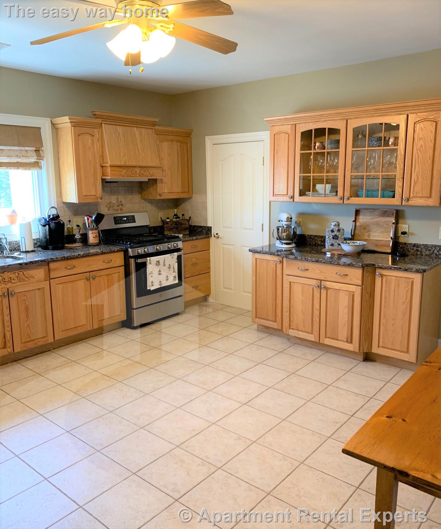 1060 Fellsway, Wellington