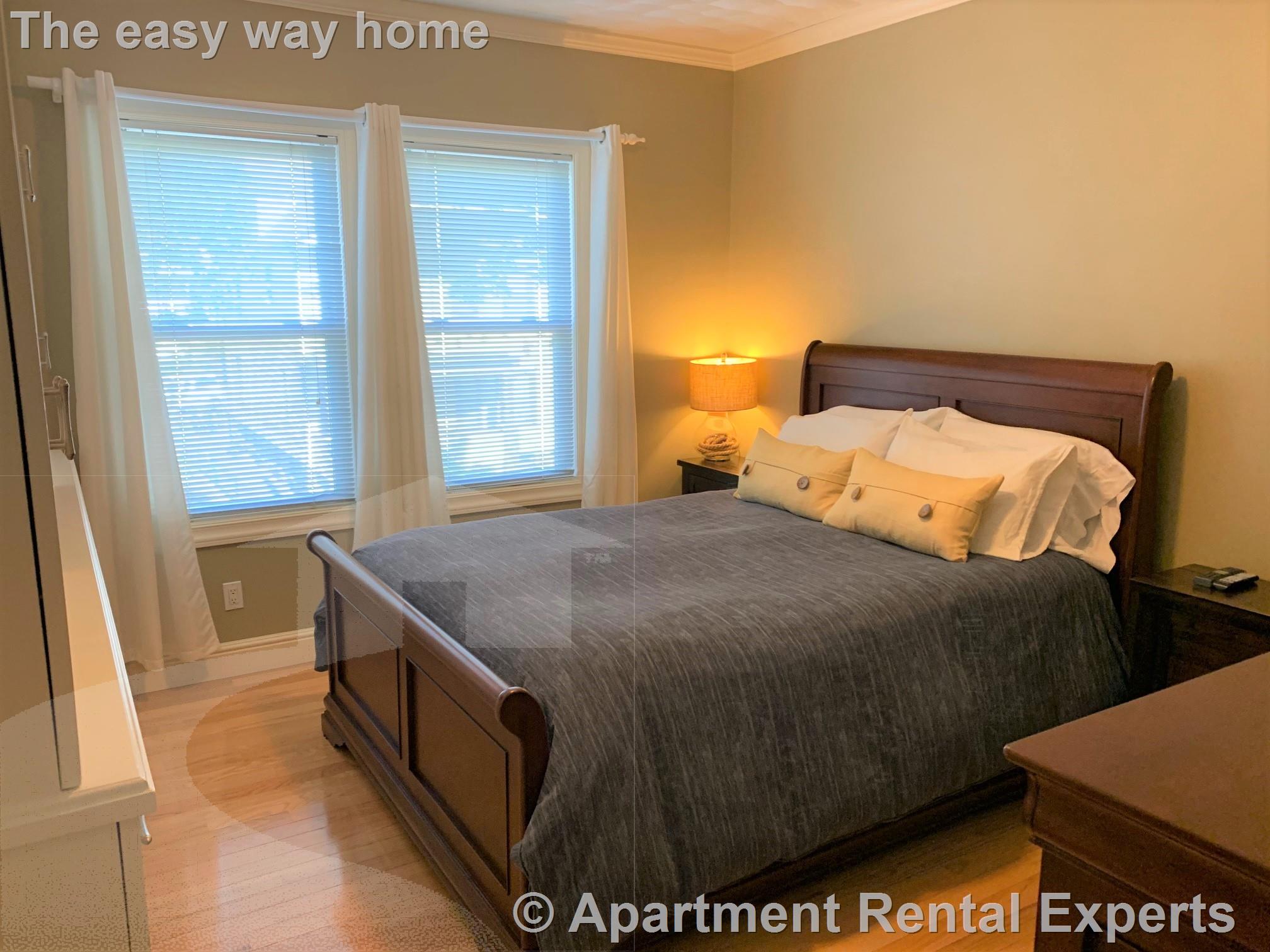 1060 Fellsway, Wellington