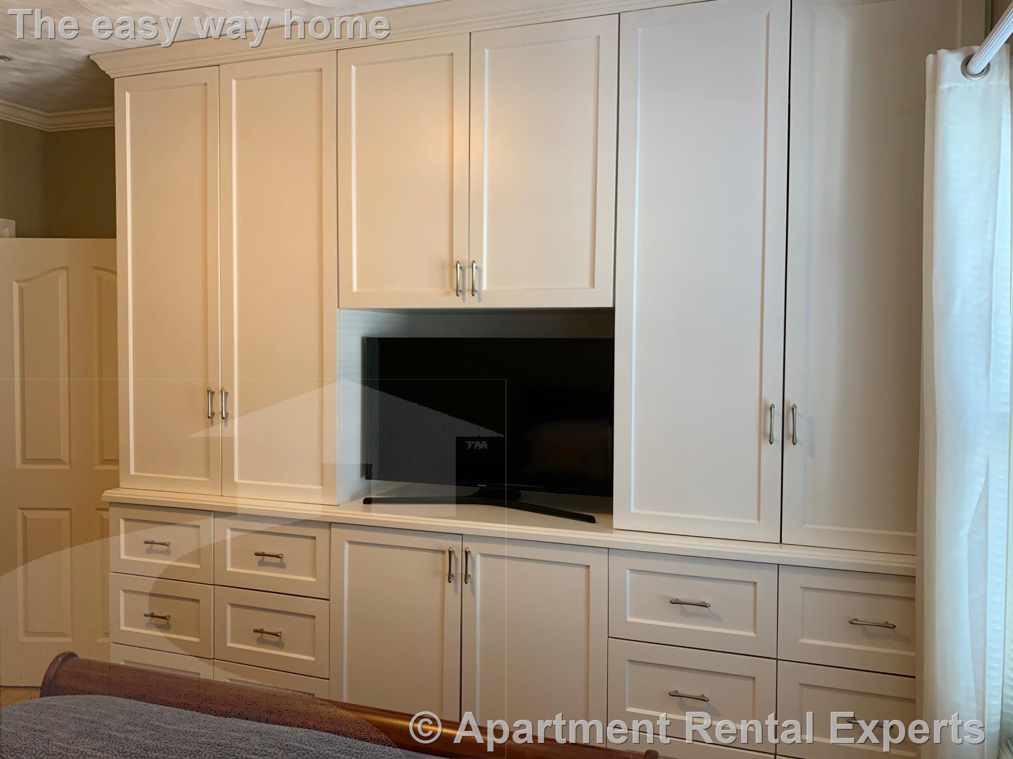 1060 Fellsway, Wellington