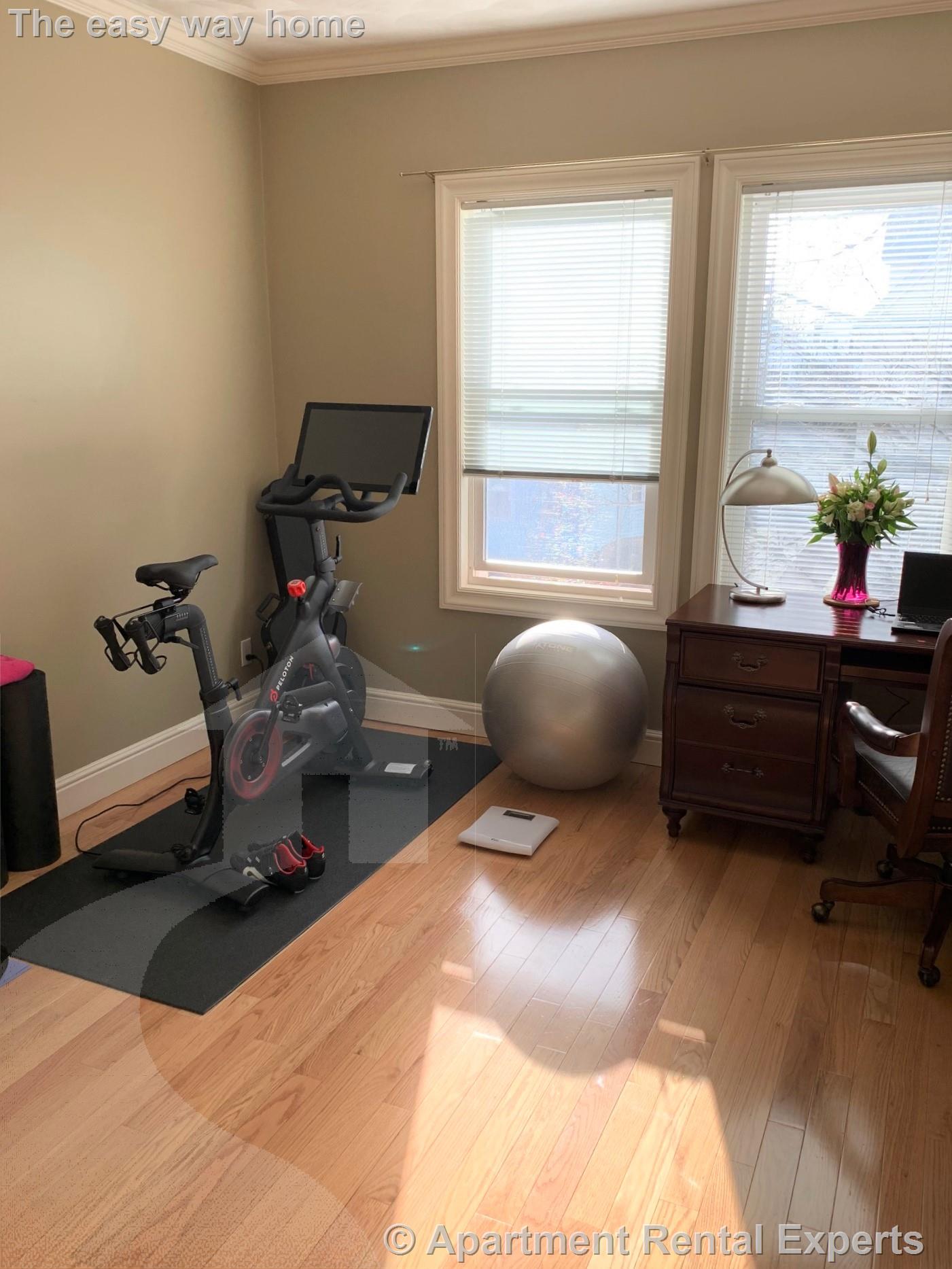 1060 Fellsway, Wellington