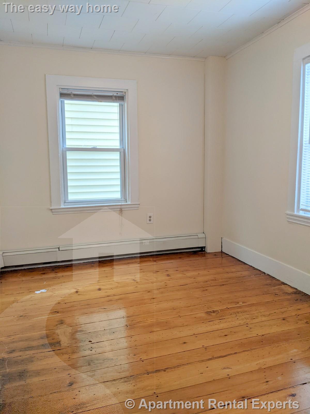 53 Harding St, East Cambridge