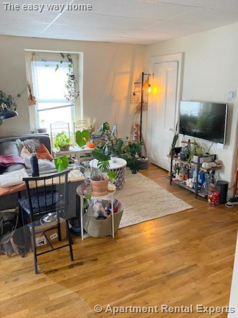 19 Cameron Ave, Davis Square