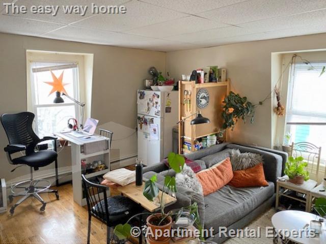 19 Cameron Ave, Davis Square