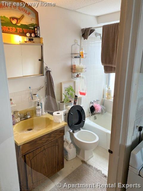 19 Cameron Ave, Davis Square