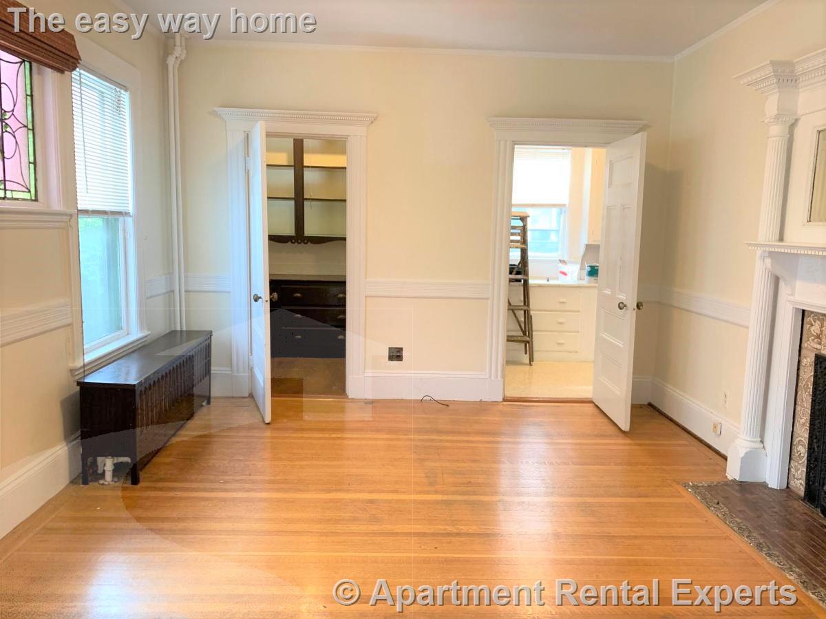 32 Grace St, Malden Center