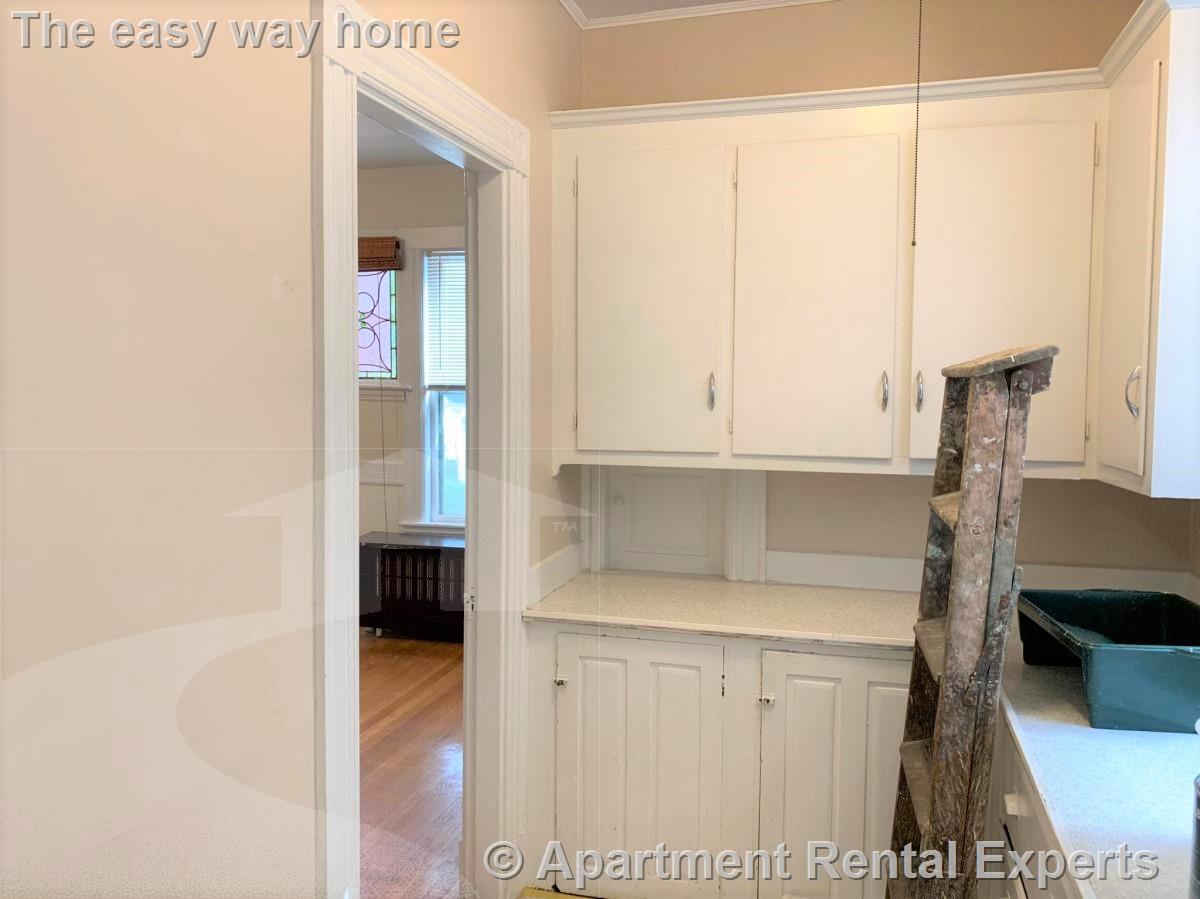 32 Grace St, Malden Center