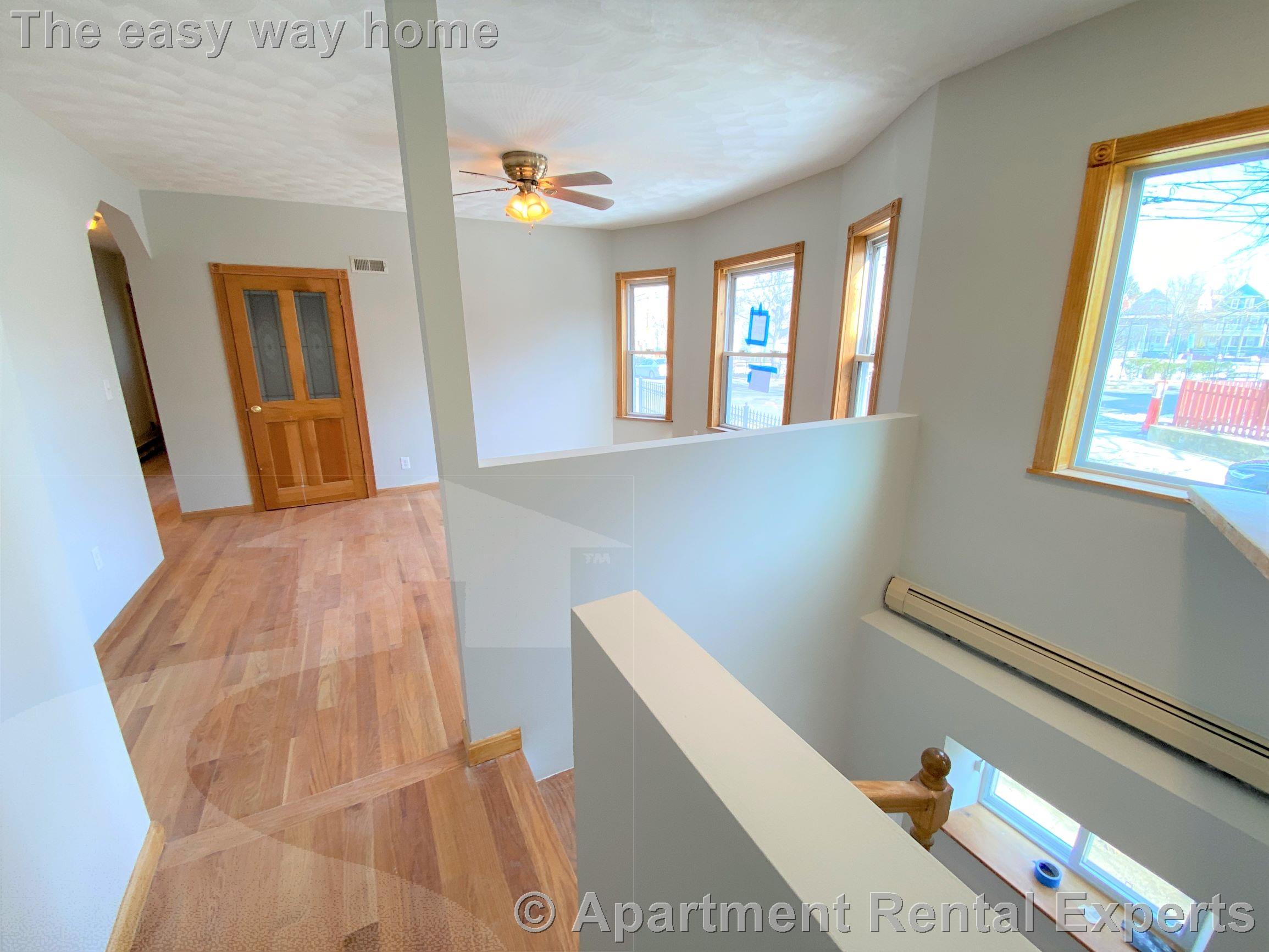 134-136 Holland St, Davis Square