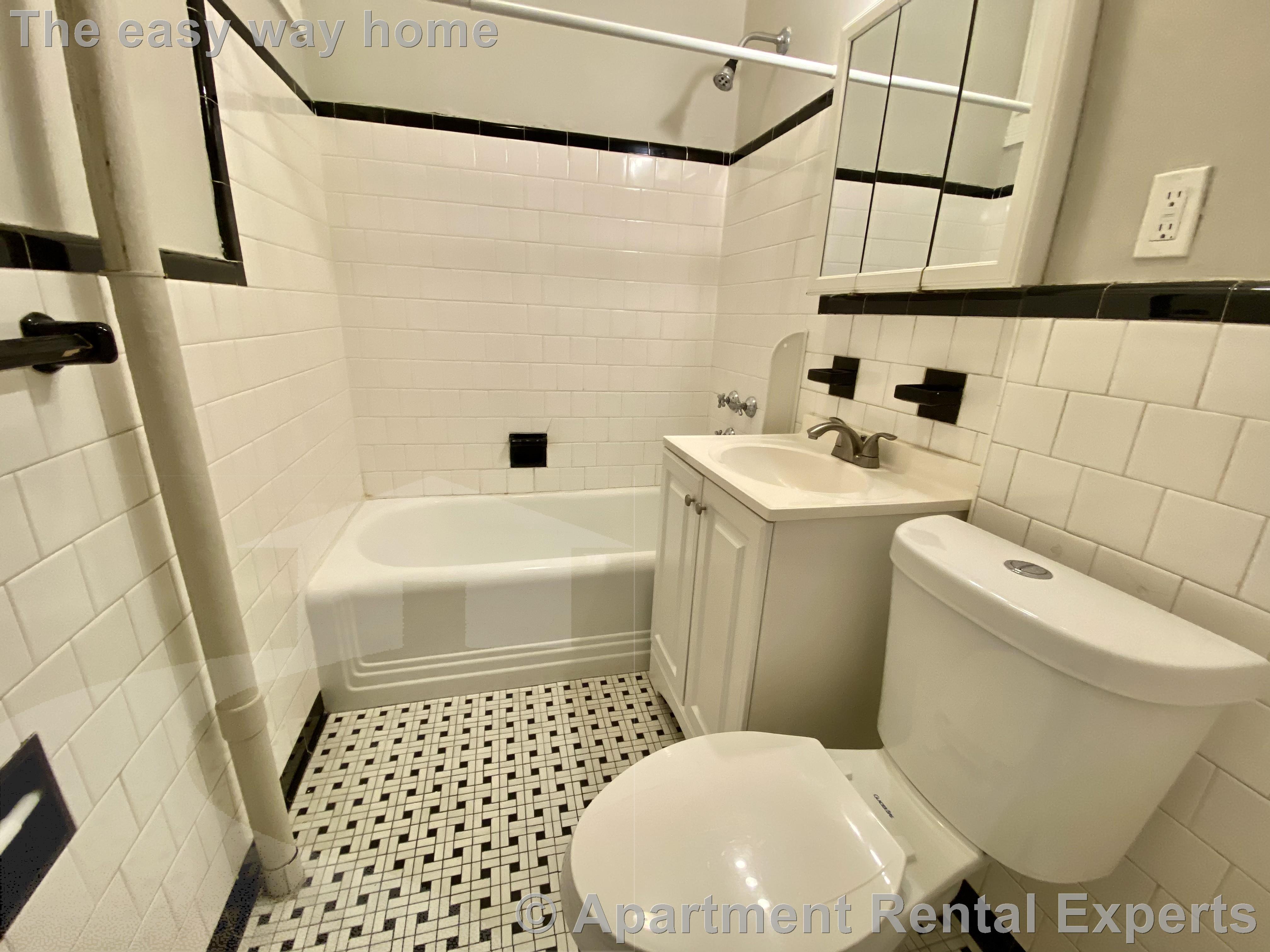 9 Sewall Ave, Coolidge Corner