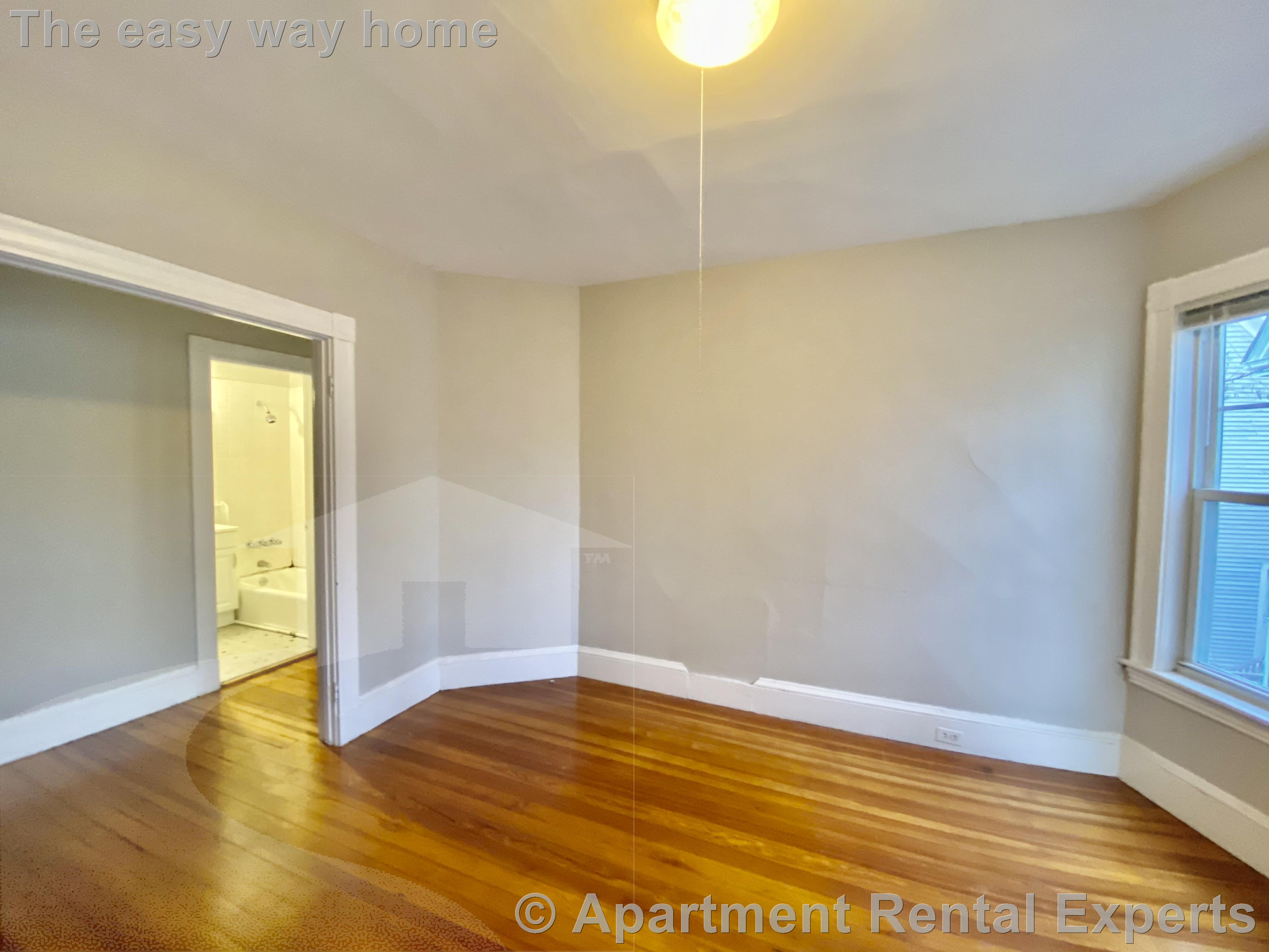 9 Eustis St, Baldwin