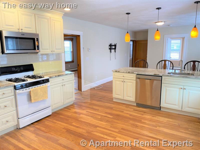 167 Harvard St, Tufts