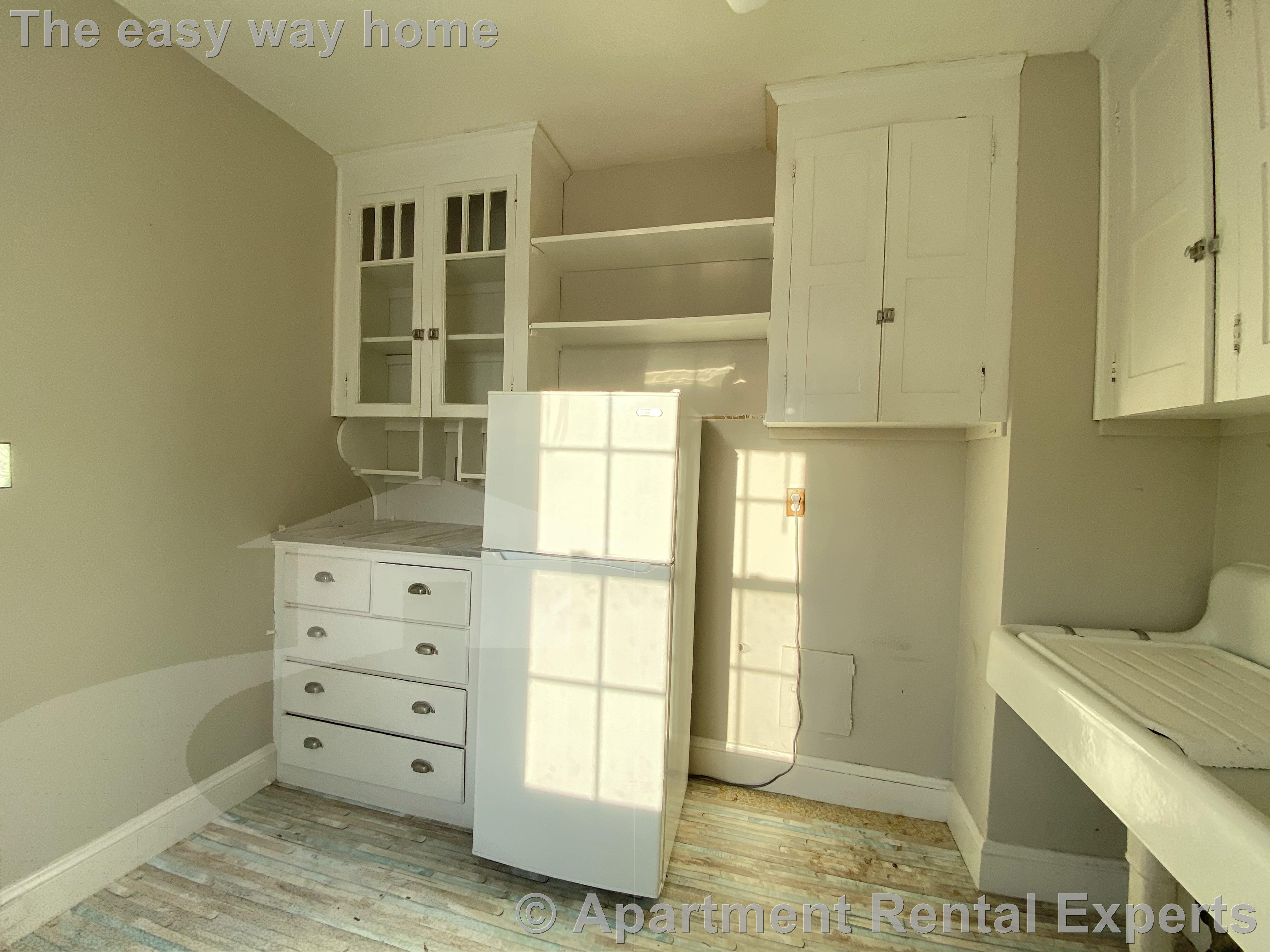 119 College Ave, Davis Square