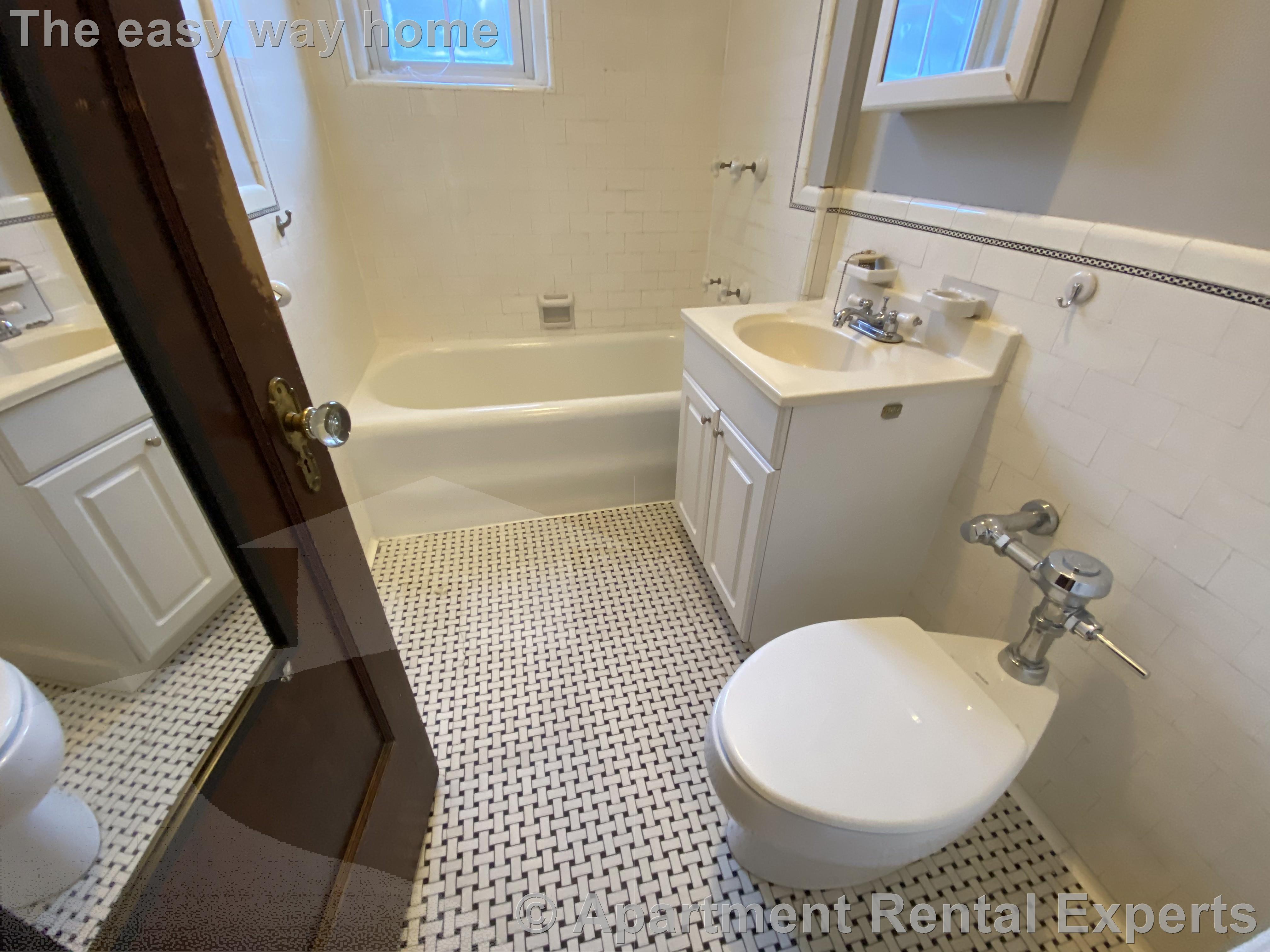 119 College Ave, Davis Square