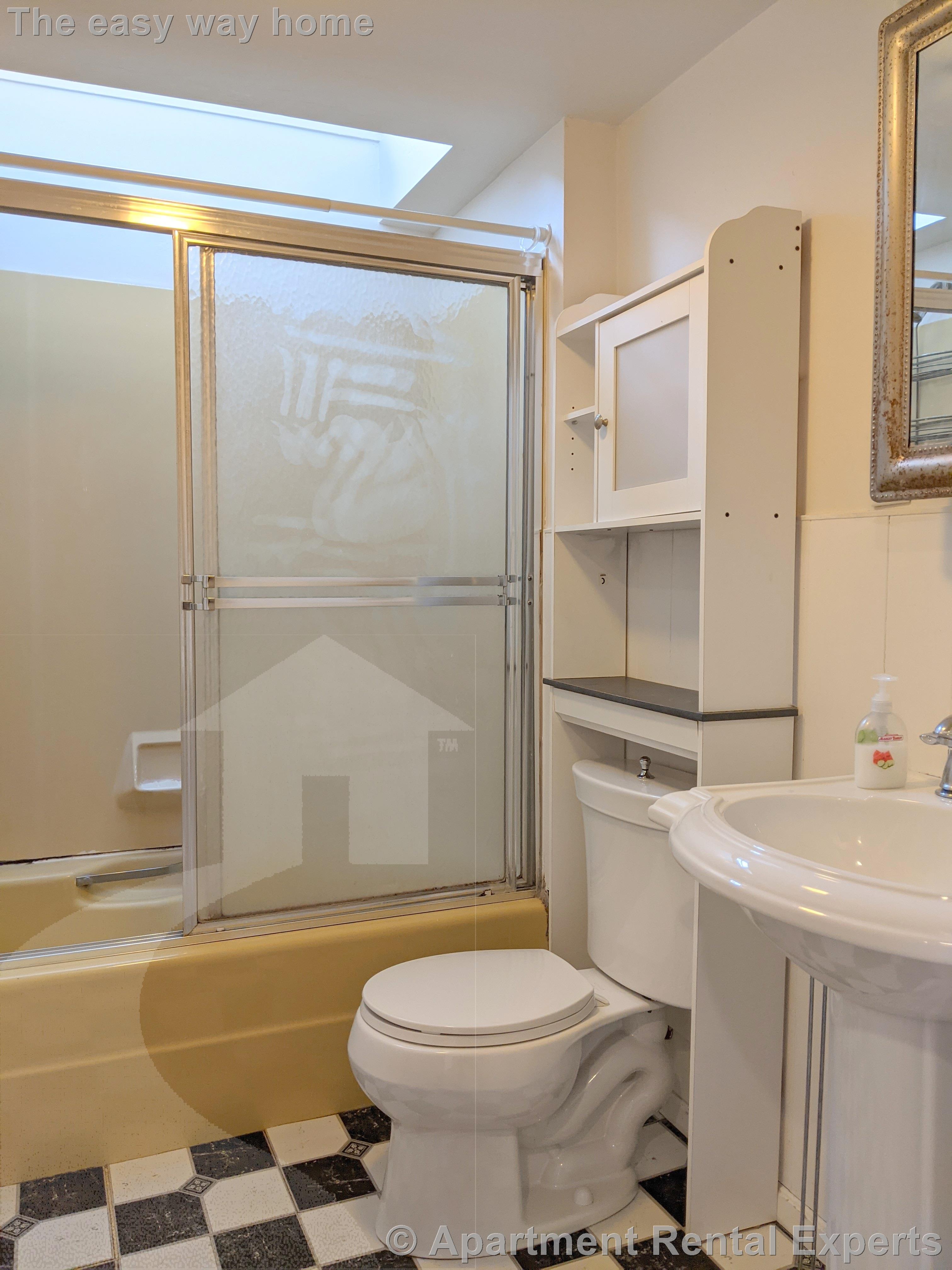 67 Putnam St, Prospect Hill