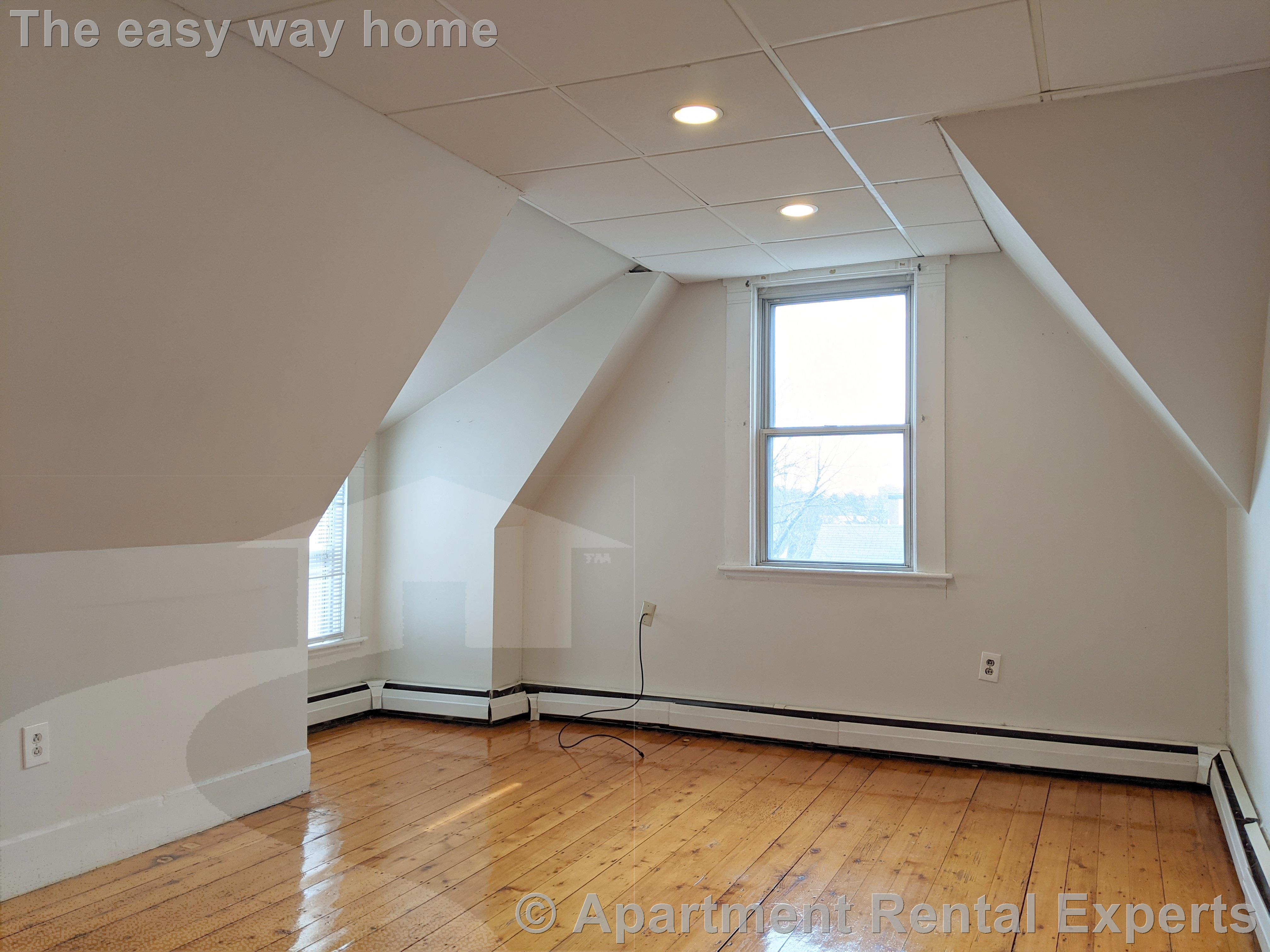 67 Putnam St, Prospect Hill