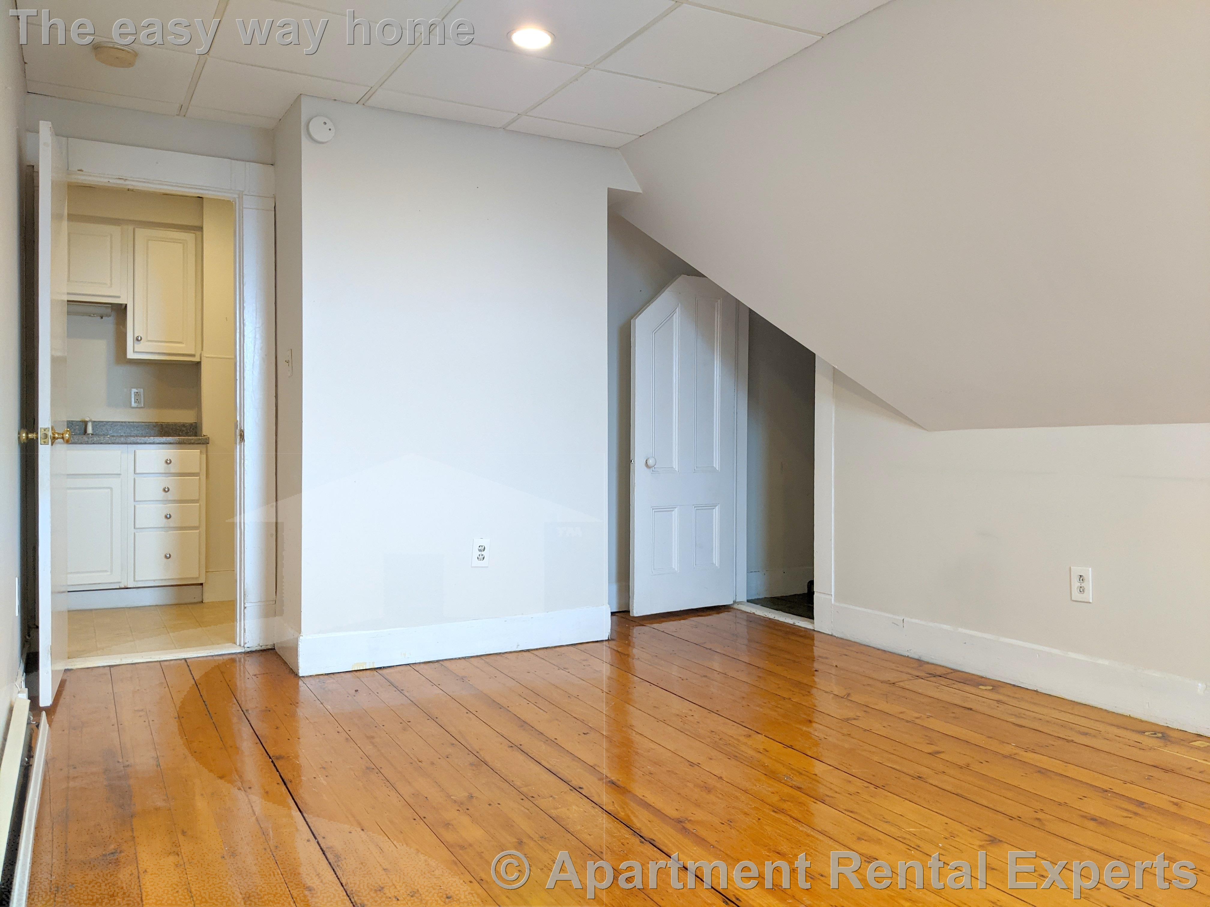 67 Putnam St, Prospect Hill