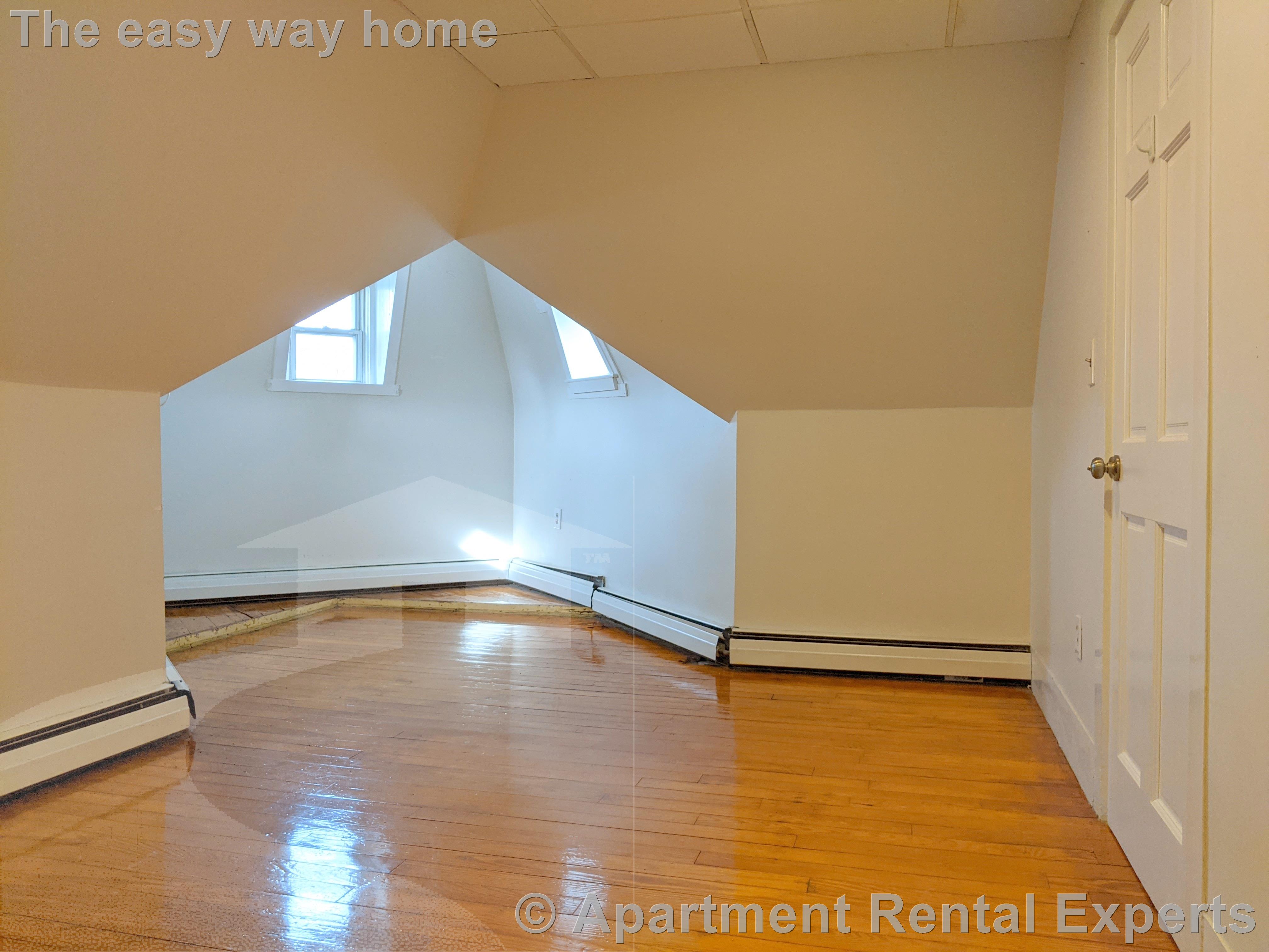 67 Putnam St, Prospect Hill