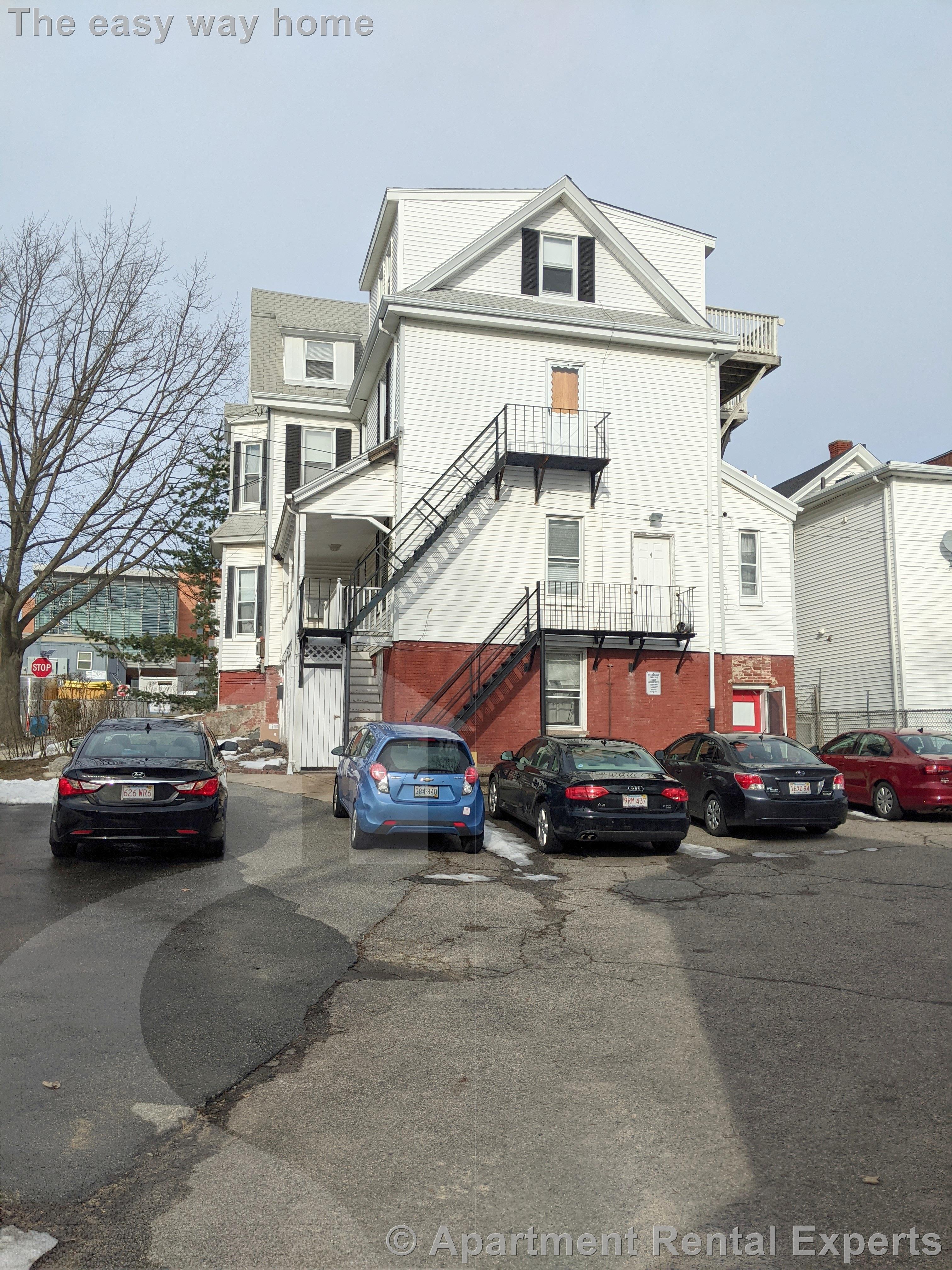 67 Putnam St, Prospect Hill