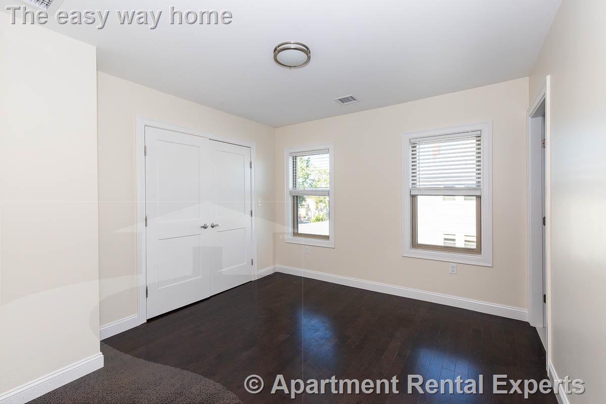 39-41 Harvard St, Tufts