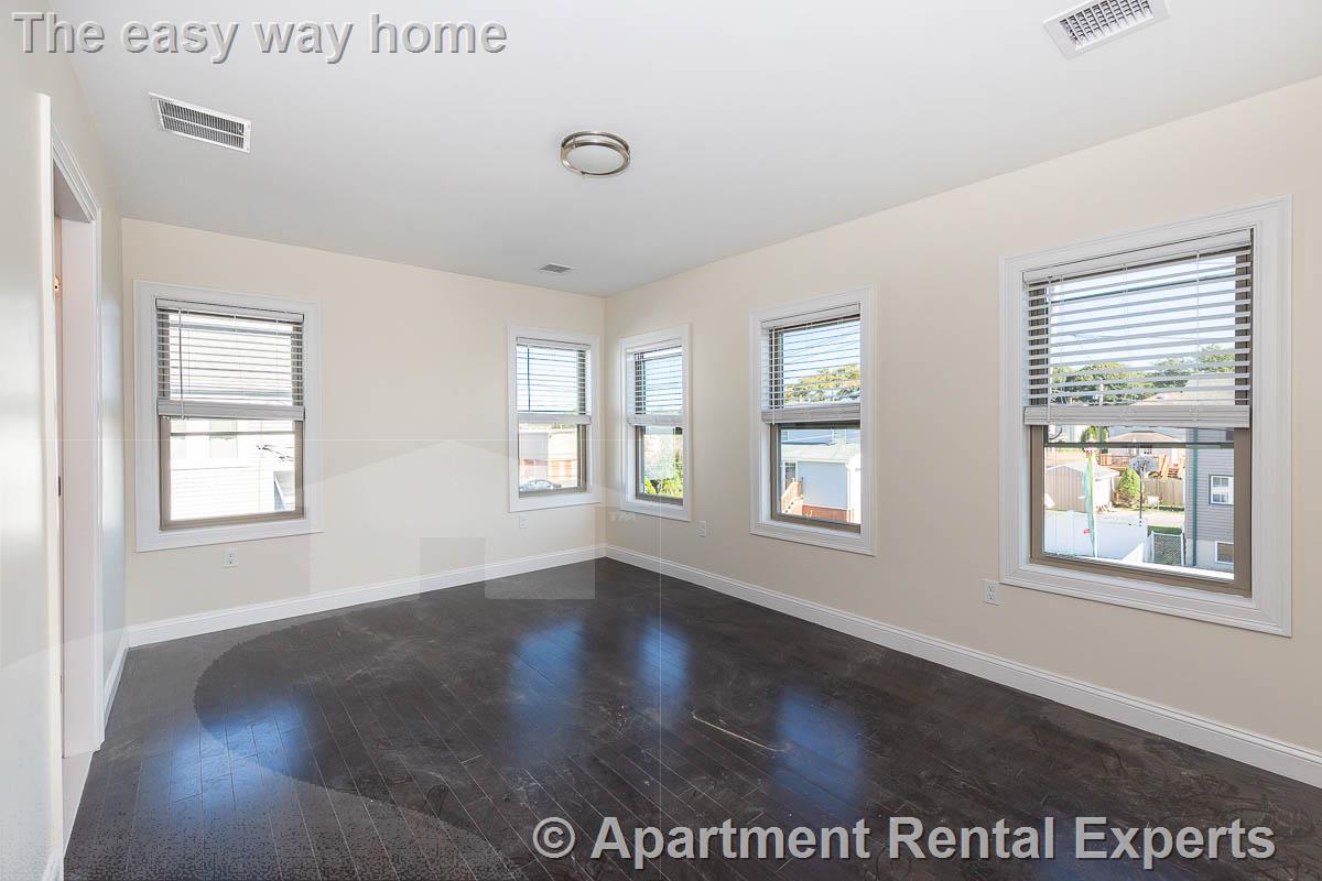 39-41 Harvard St, Tufts