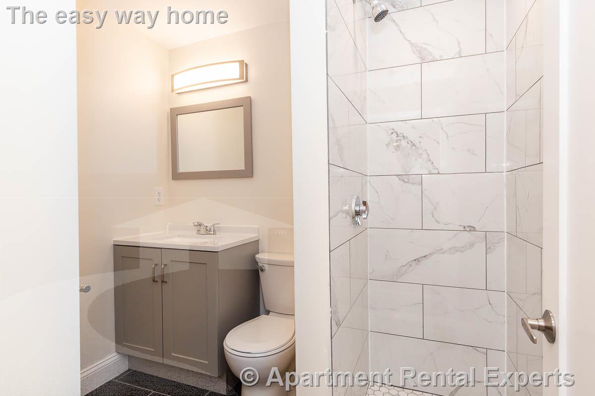 77 Rock Glen Rd, Medford