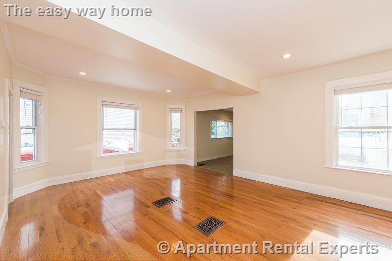 103 Magoun Ave, Wellington